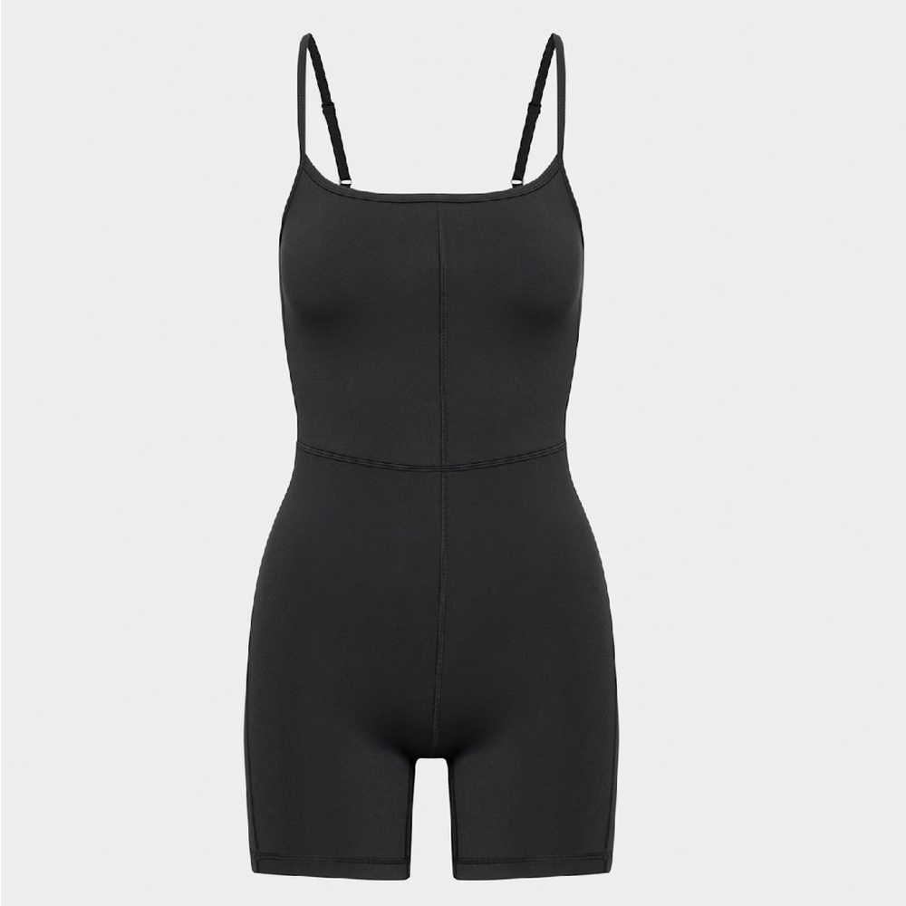 Aritzia Wilfred Free Freestyle 7” Romper